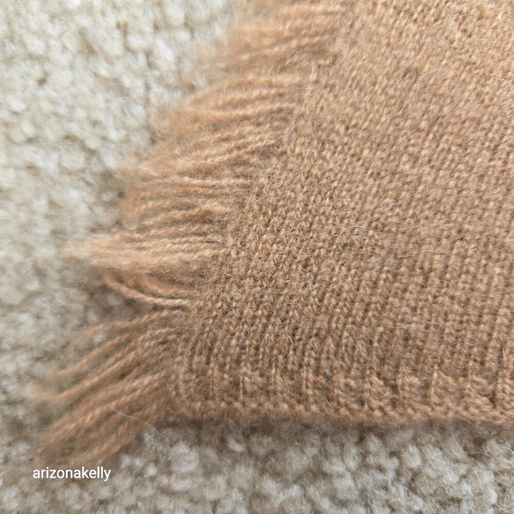 NWOT Tan Cashmere Knit Oblong Scarf with Fringe and Asymmetrical Ends - Picture 4 of 15